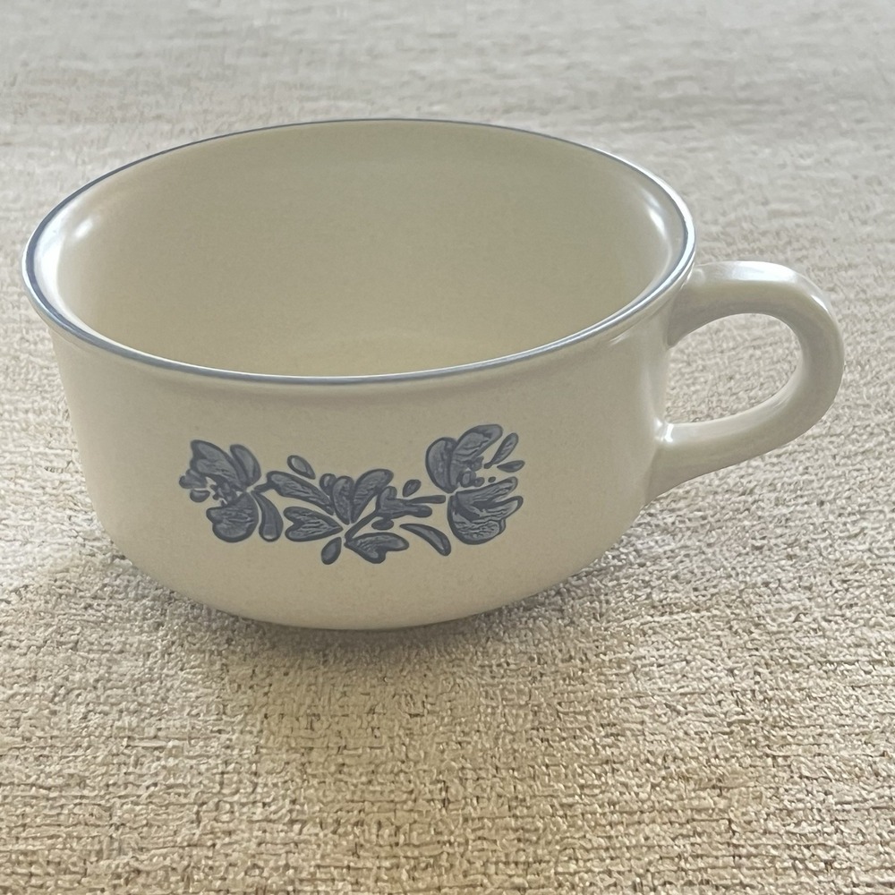Pfaltzgraff Yorktowne Vintage Stoneware Soup Mug Cottage Core